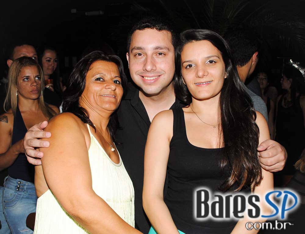 Sertanejo universitário com convidados especiais no Bar Fidelis Sertanejo universitário com convidados especiais no Bar Fidelis