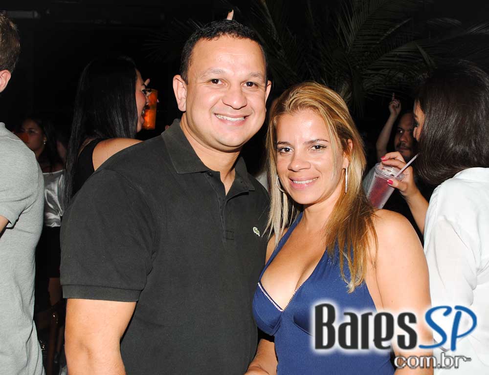 Sertanejo universitário com convidados especiais no Bar Fidelis Sertanejo universitário com convidados especiais no Bar Fidelis