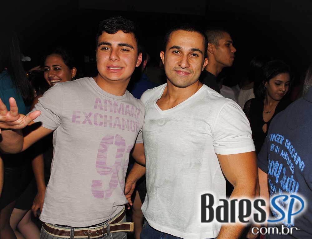 Sertanejo universitário com convidados especiais no Bar Fidelis Sertanejo universitário com convidados especiais no Bar Fidelis