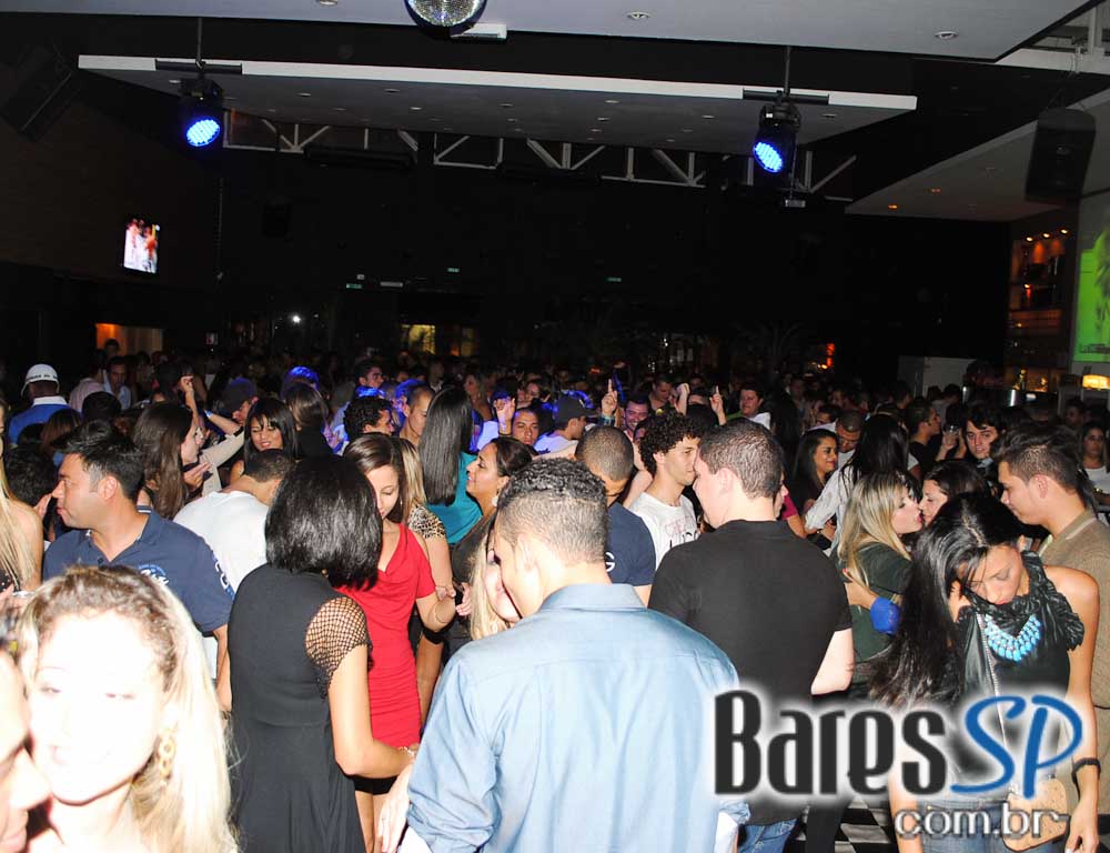 Sertanejo universitário com convidados especiais no Bar Fidelis Sertanejo universitário com convidados especiais no Bar Fidelis