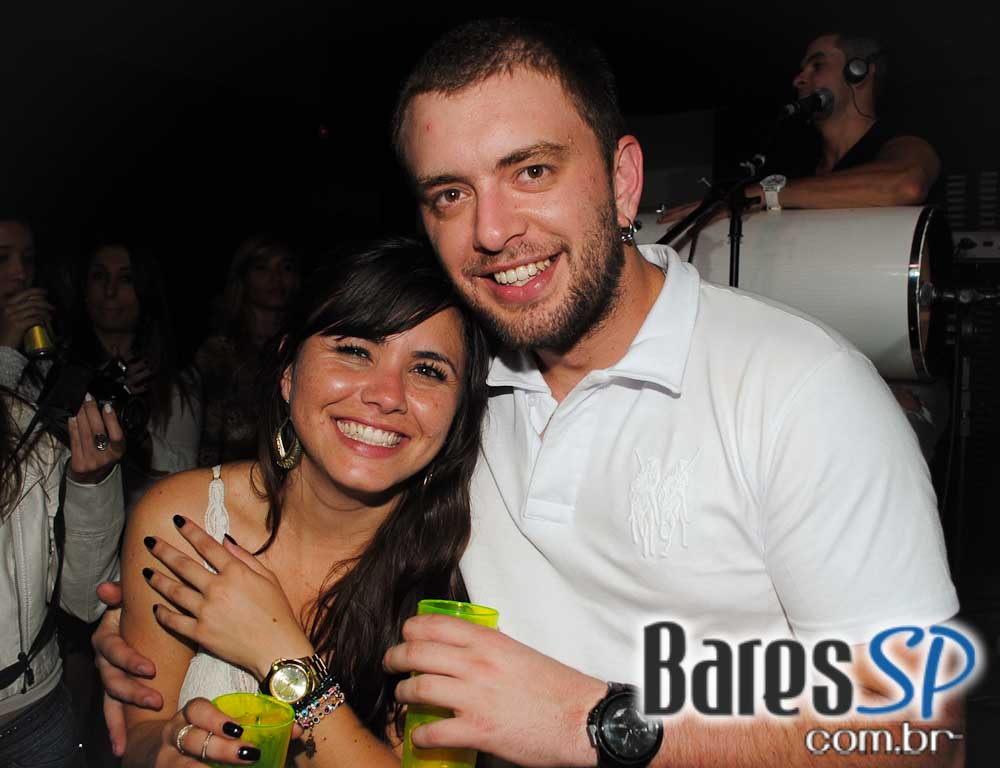 Sertanejo universitário com convidados especiais no Bar Fidelis Sertanejo universitário com convidados especiais no Bar Fidelis