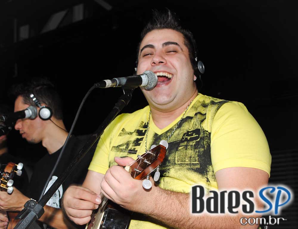 Sertanejo universitário com convidados especiais no Bar Fidelis Sertanejo universitário com convidados especiais no Bar Fidelis