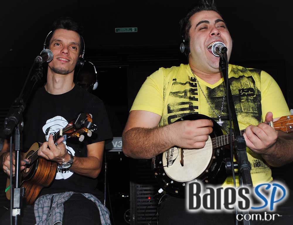 Sertanejo universitário com convidados especiais no Bar Fidelis Sertanejo universitário com convidados especiais no Bar Fidelis