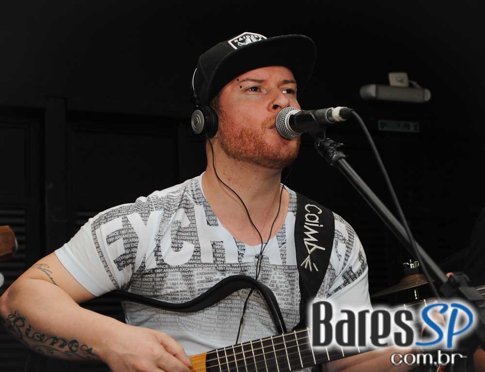 Sertanejo universitário com convidados especiais no Bar Fidelis Sertanejo universitário com convidados especiais no Bar Fidelis