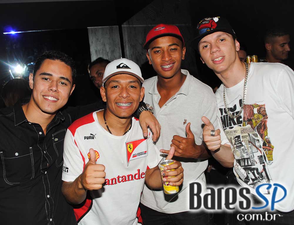 Sertanejo universitário com convidados especiais no Bar Fidelis Sertanejo universitário com convidados especiais no Bar Fidelis