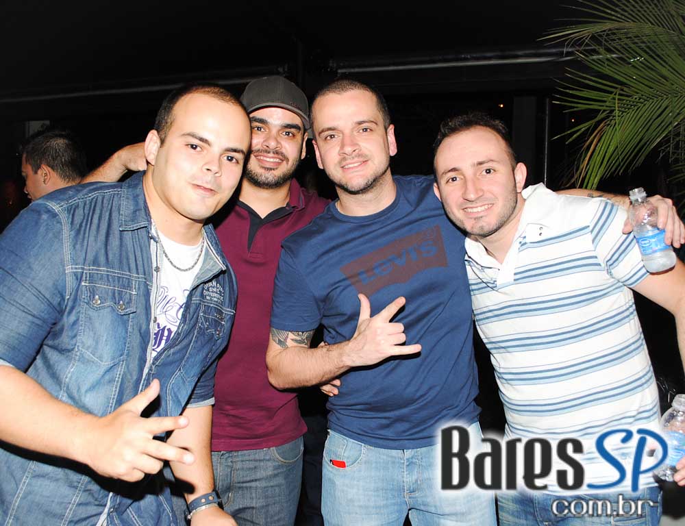 Sertanejo universitário com convidados especiais no Bar Fidelis Sertanejo universitário com convidados especiais no Bar Fidelis