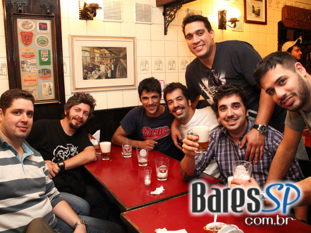 Bar Léo inaugurou anexo Escritório Central na terça-feira programação especial Bar Léo inaugurou anexo Escritório Central na terça-feira programação especial