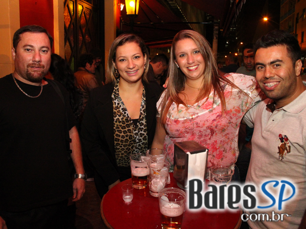 Bar Léo inaugurou anexo Escritório Central na terça-feira programação especial Bar Léo inaugurou anexo Escritório Central na terça-feira programação especial