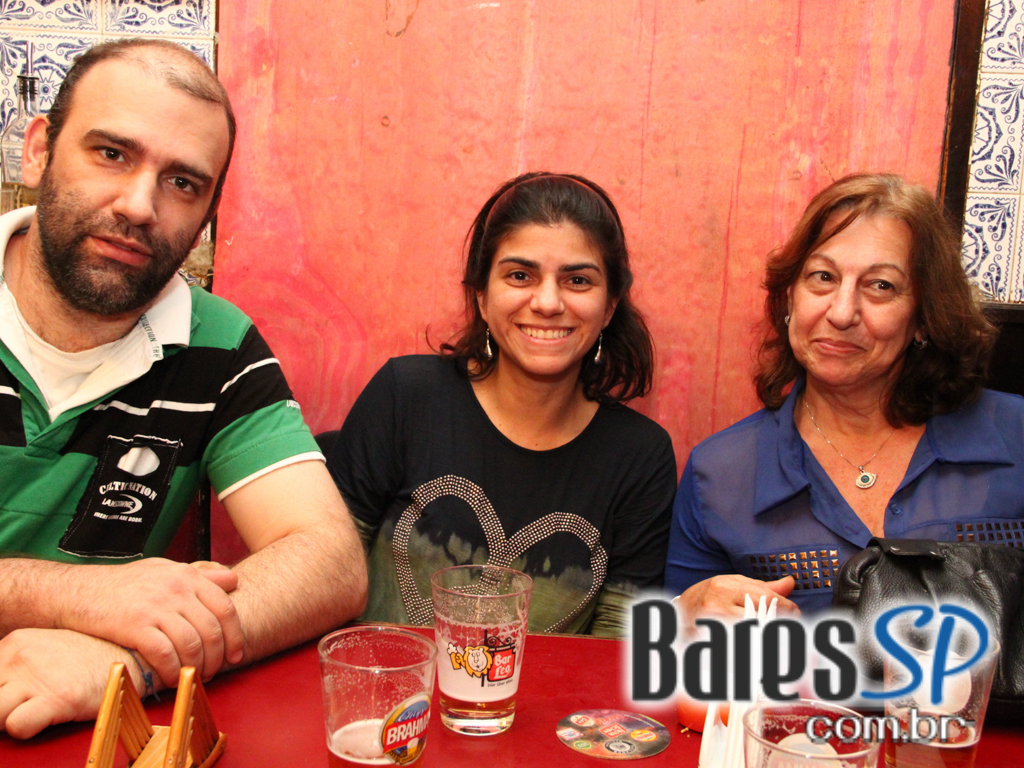 Bar Léo inaugurou anexo Escritório Central na terça-feira programação especial Bar Léo inaugurou anexo Escritório Central na terça-feira programação especial