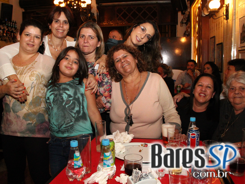 Bar Léo inaugurou anexo Escritório Central na terça-feira programação especial Bar Léo inaugurou anexo Escritório Central na terça-feira programação especial