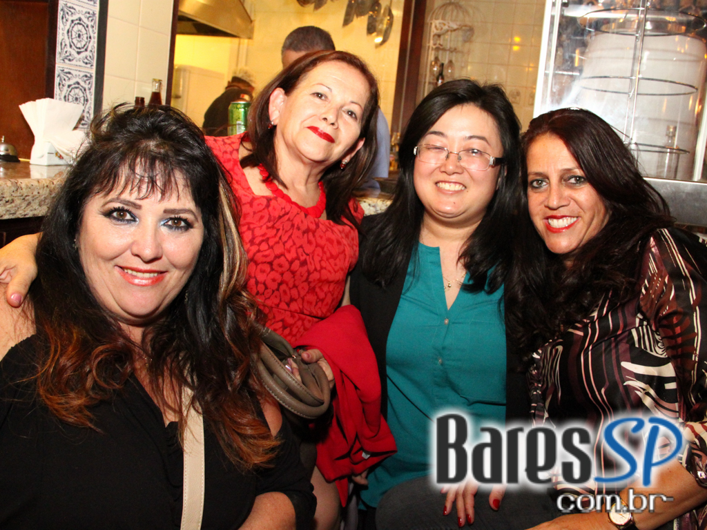 Bar Léo inaugurou anexo Escritório Central na terça-feira programação especial Bar Léo inaugurou anexo Escritório Central na terça-feira programação especial