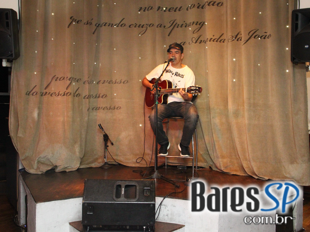 Moacyr Franco se apresentou na terça-feira no Bar Brahma Centro