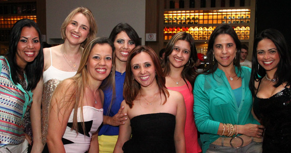 Sertanejo Universitário com convidados especiais no Bar Fidelis