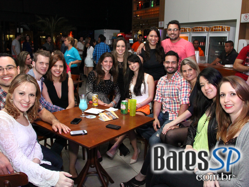 Sertanejo Universitário com convidados especiais no Bar Fidelis Sertanejo Universitário com convidados especiais no Bar Fidelis