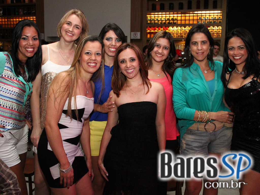 Sertanejo Universitário com convidados especiais no Bar Fidelis Sertanejo Universitário com convidados especiais no Bar Fidelis