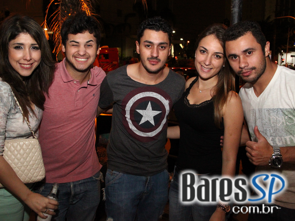 Sertanejo Universitário com convidados especiais no Bar Fidelis Sertanejo Universitário com convidados especiais no Bar Fidelis