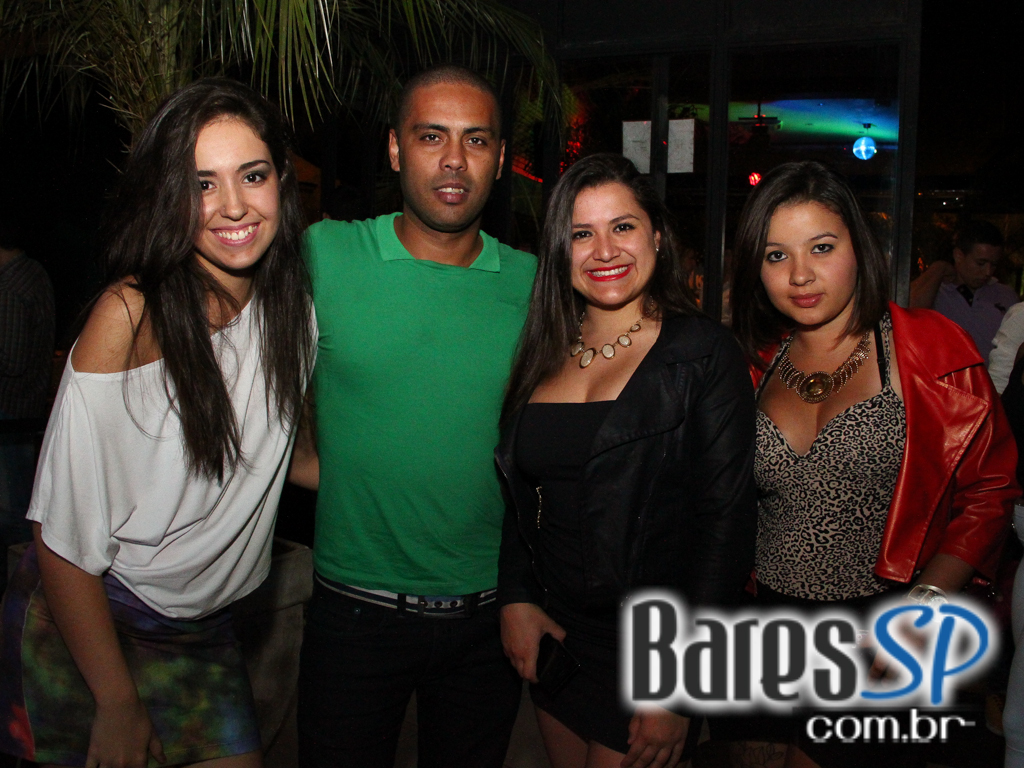 Sertanejo Universitário com convidados especiais no Bar Fidelis Sertanejo Universitário com convidados especiais no Bar Fidelis