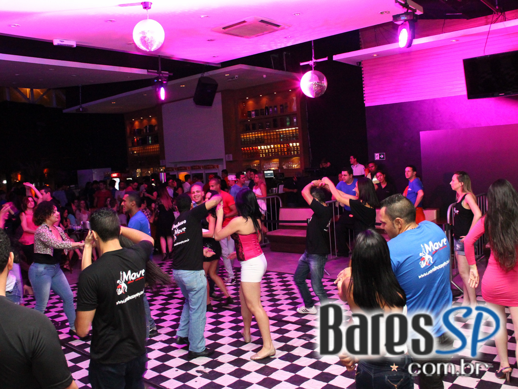 Sertanejo Universitário com convidados especiais no Bar Fidelis Sertanejo Universitário com convidados especiais no Bar Fidelis