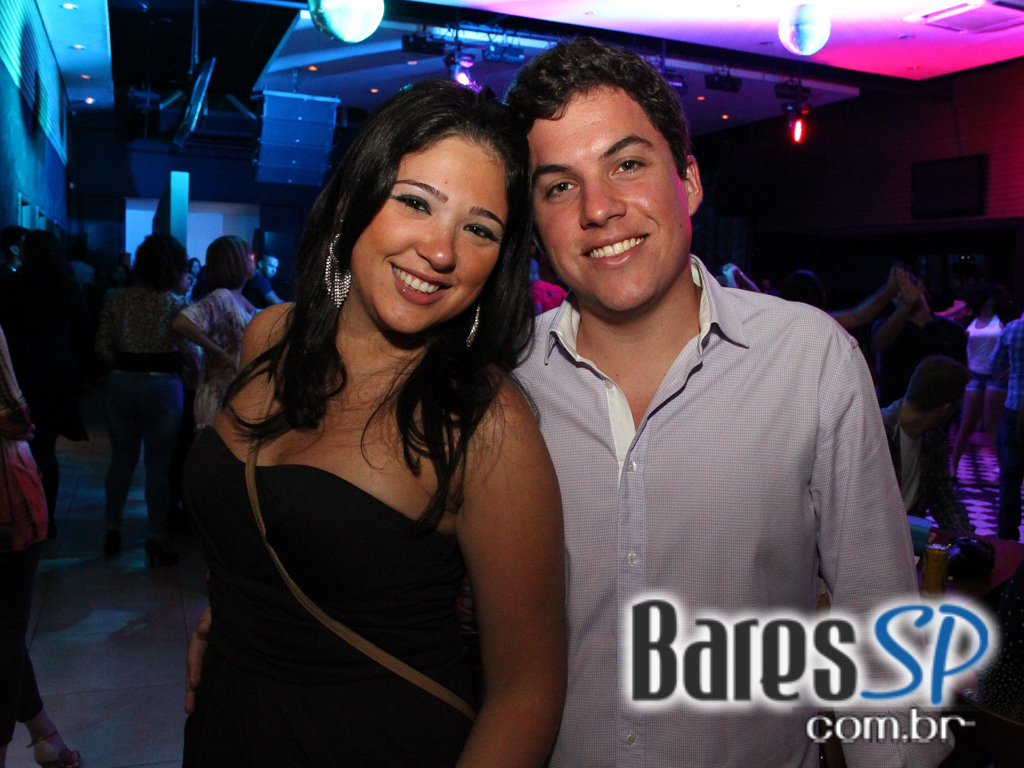 Sertanejo Universitário com convidados especiais no Bar Fidelis Sertanejo Universitário com convidados especiais no Bar Fidelis