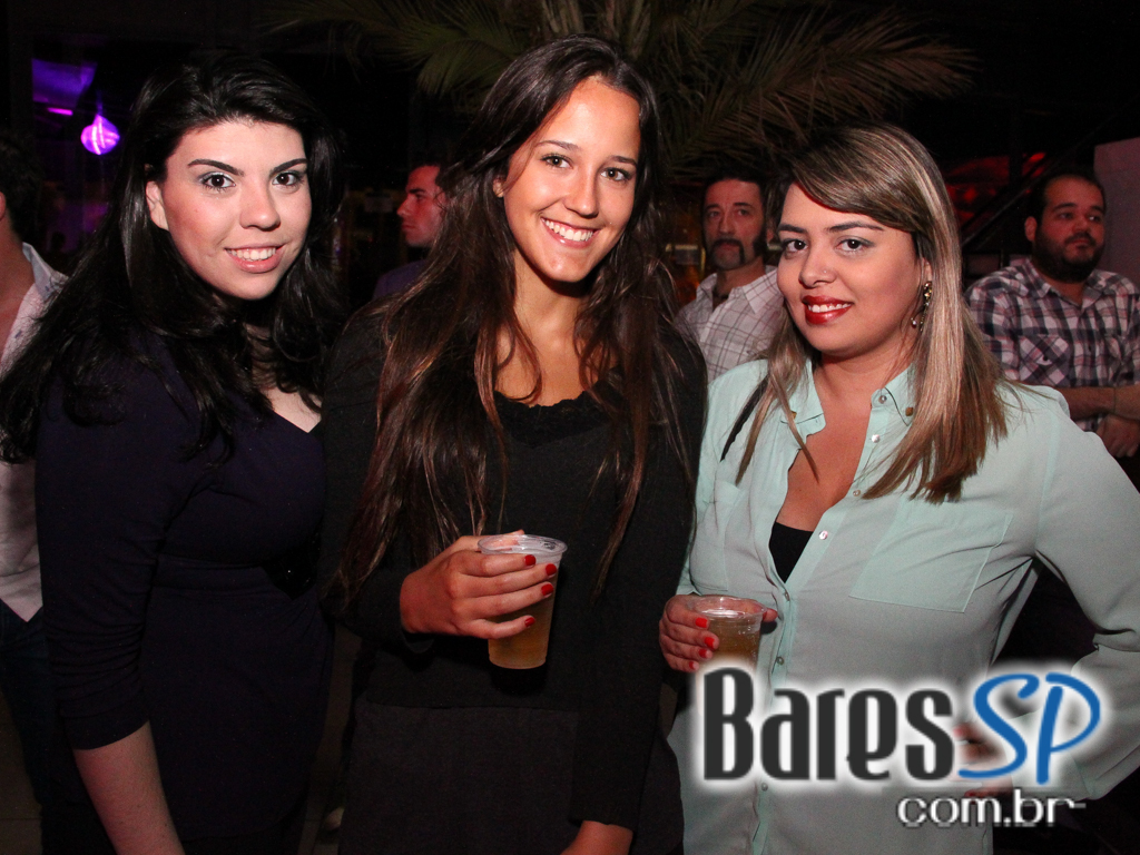 Sertanejo Universitário com convidados especiais no Bar Fidelis Sertanejo Universitário com convidados especiais no Bar Fidelis