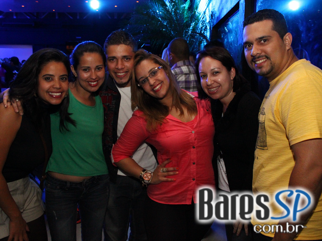 Sertanejo Universitário com convidados especiais no Bar Fidelis Sertanejo Universitário com convidados especiais no Bar Fidelis