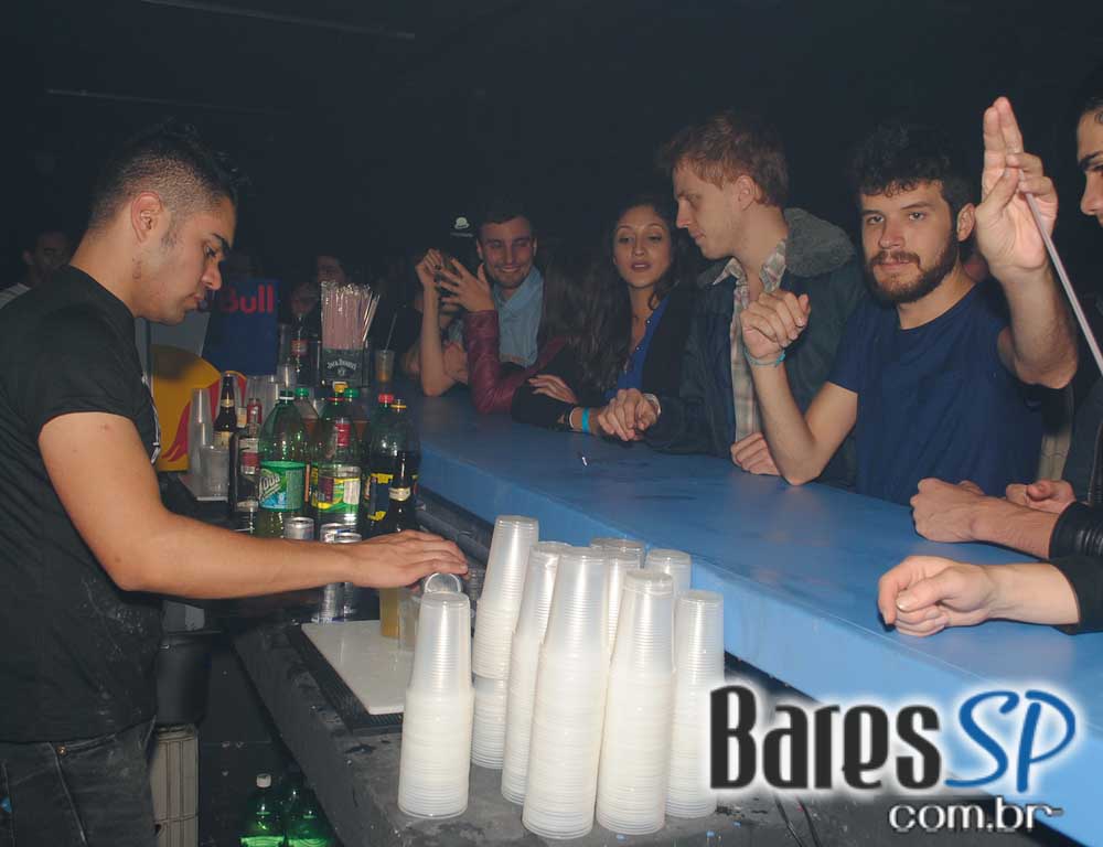 Inaugurou nesta quinta o Anexo B a mais nova balada na Rua Augusta Inaugurou nesta quinta o Anexo B a mais nova balada na Rua Augusta