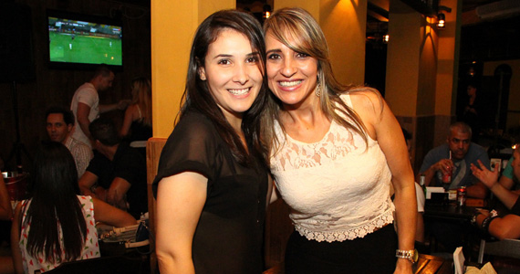 Samba da Madá e cantor Ângelo Ferratti no Boteco Madá