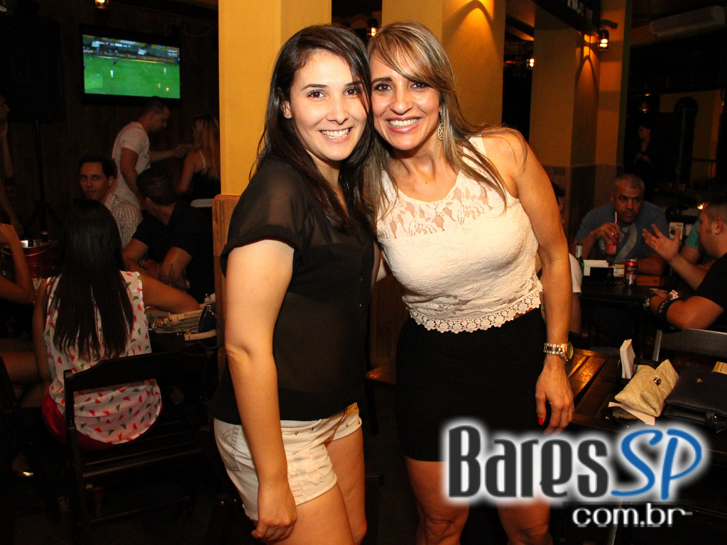 Samba da Madá e cantor Ângelo Ferratti no Boteco Madá Samba da Madá e cantor Ângelo Ferratti no Boteco Madá