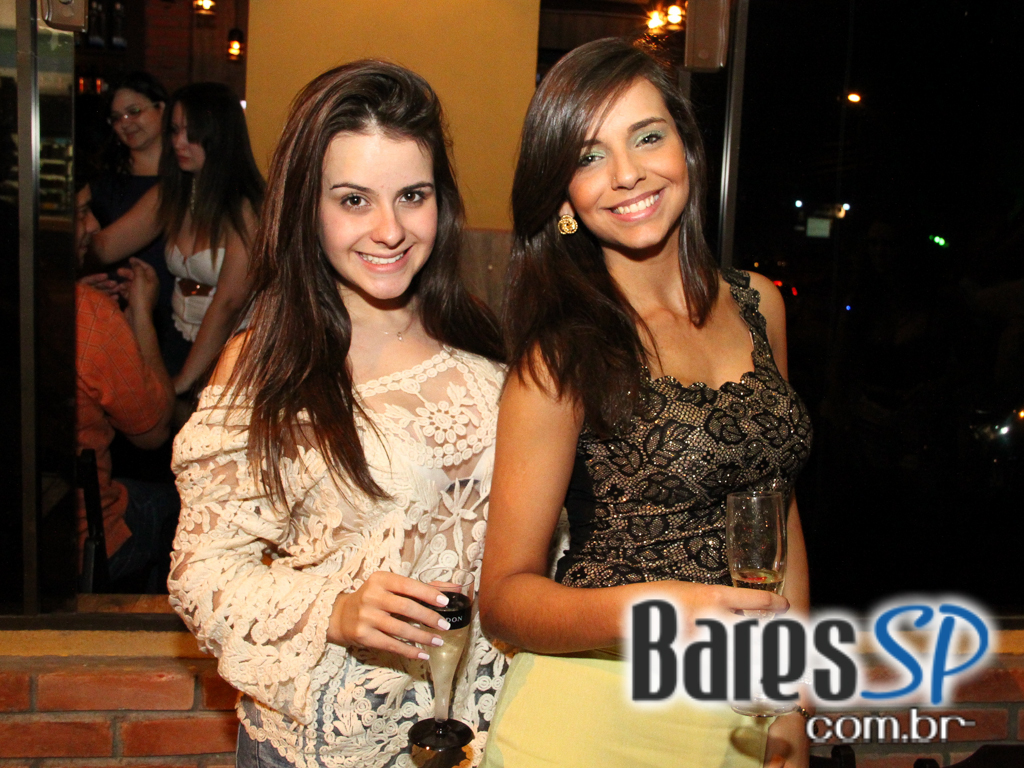 Roda de Samba da Madá, Gabriel Detilio e Ângelo Ferratti comandam o sábado do Boteco Madá Roda de Samba da Madá, Gabriel Detilio e Ângelo Ferratti comandam o sábado do Boteco Madá