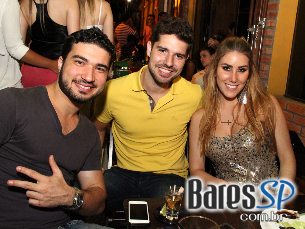 Roda de Samba da Madá, Gabriel Detilio e Ângelo Ferratti comandam o sábado do Boteco Madá Roda de Samba da Madá, Gabriel Detilio e Ângelo Ferratti comandam o sábado do Boteco Madá