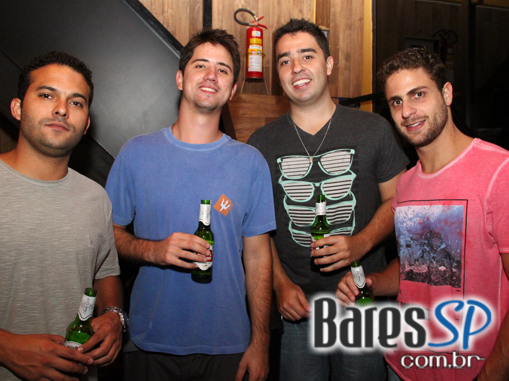 Roda de Samba da Madá, Gabriel Detilio e Ângelo Ferratti comandam o sábado do Boteco Madá Roda de Samba da Madá, Gabriel Detilio e Ângelo Ferratti comandam o sábado do Boteco Madá