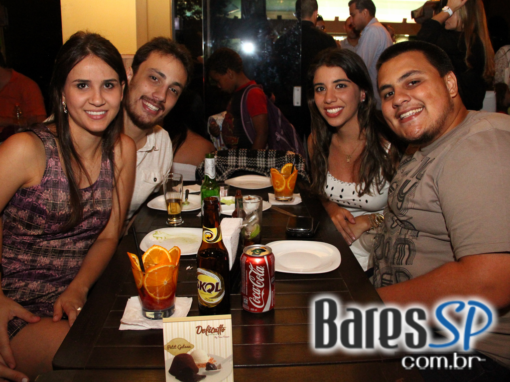 Roda de Samba da Madá, Gabriel Detilio e Ângelo Ferratti comandam o sábado do Boteco Madá Roda de Samba da Madá, Gabriel Detilio e Ângelo Ferratti comandam o sábado do Boteco Madá