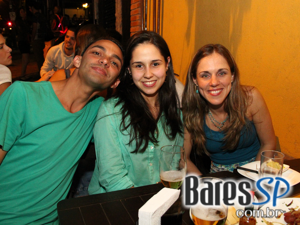 Roda de Samba da Madá, Gabriel Detilio e Ângelo Ferratti comandam o sábado do Boteco Madá Roda de Samba da Madá, Gabriel Detilio e Ângelo Ferratti comandam o sábado do Boteco Madá