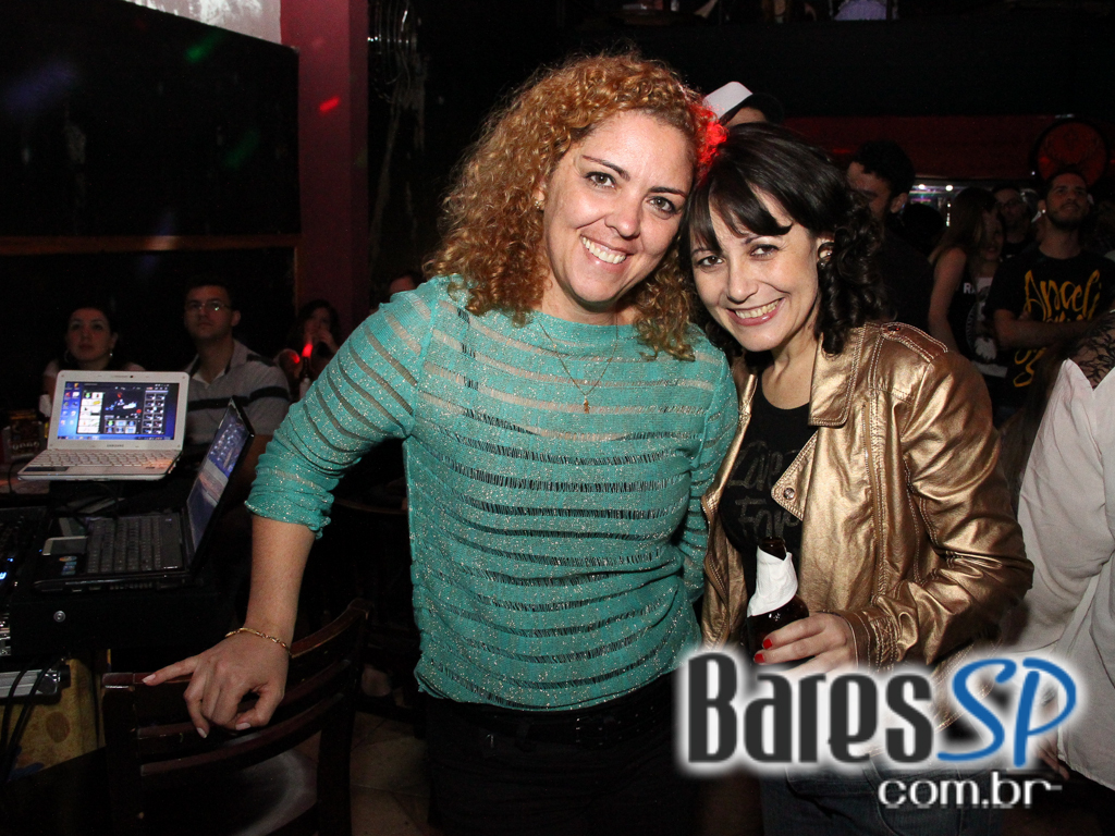 Na sexta-feira a banda Back 8 se apresentou no Sky Music Bar Na sexta-feira a banda Back 8 se apresentou no Sky Music Bar