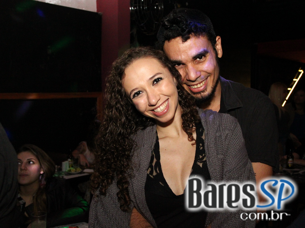 Na sexta-feira a banda Back 8 se apresentou no Sky Music Bar Na sexta-feira a banda Back 8 se apresentou no Sky Music Bar