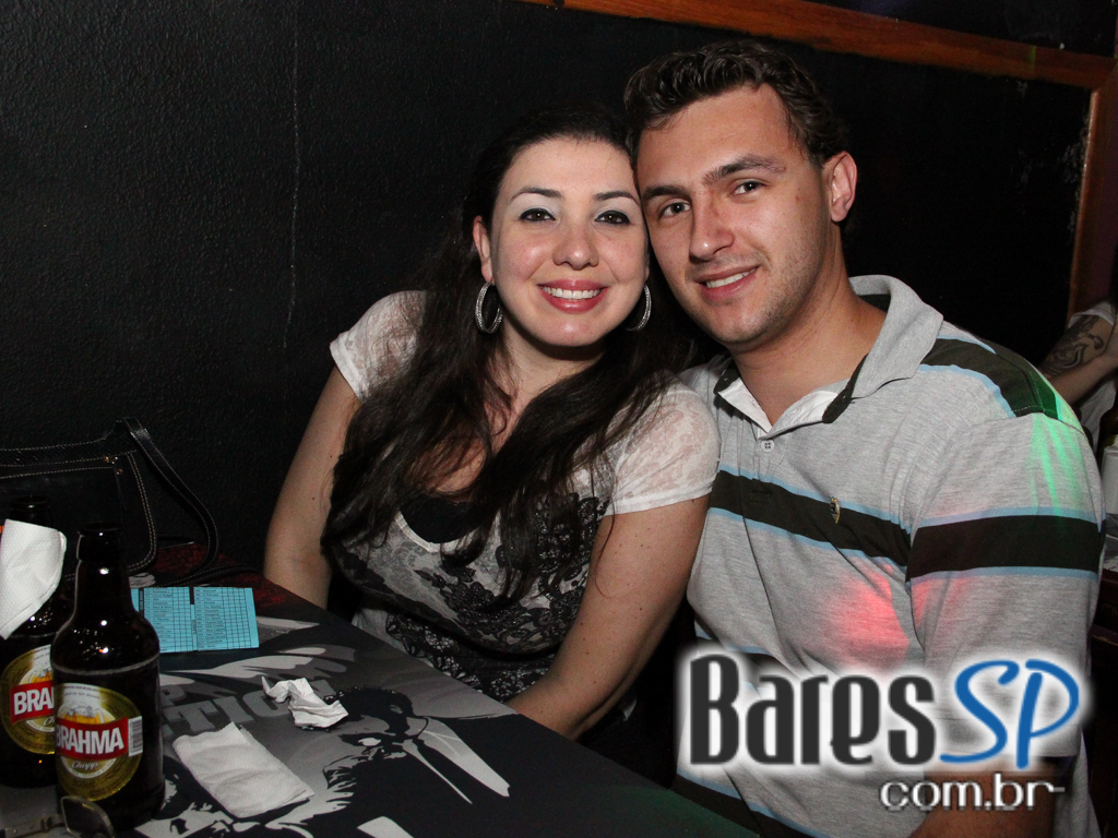 Na sexta-feira a banda Back 8 se apresentou no Sky Music Bar Na sexta-feira a banda Back 8 se apresentou no Sky Music Bar