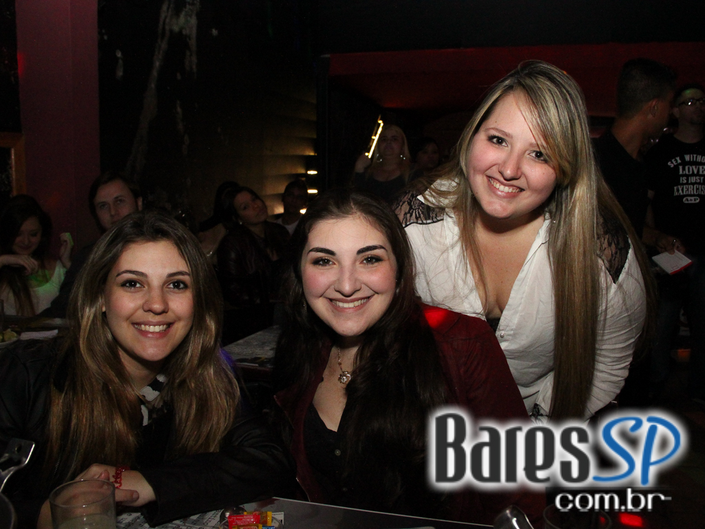 Na sexta-feira a banda Back 8 se apresentou no Sky Music Bar Na sexta-feira a banda Back 8 se apresentou no Sky Music Bar