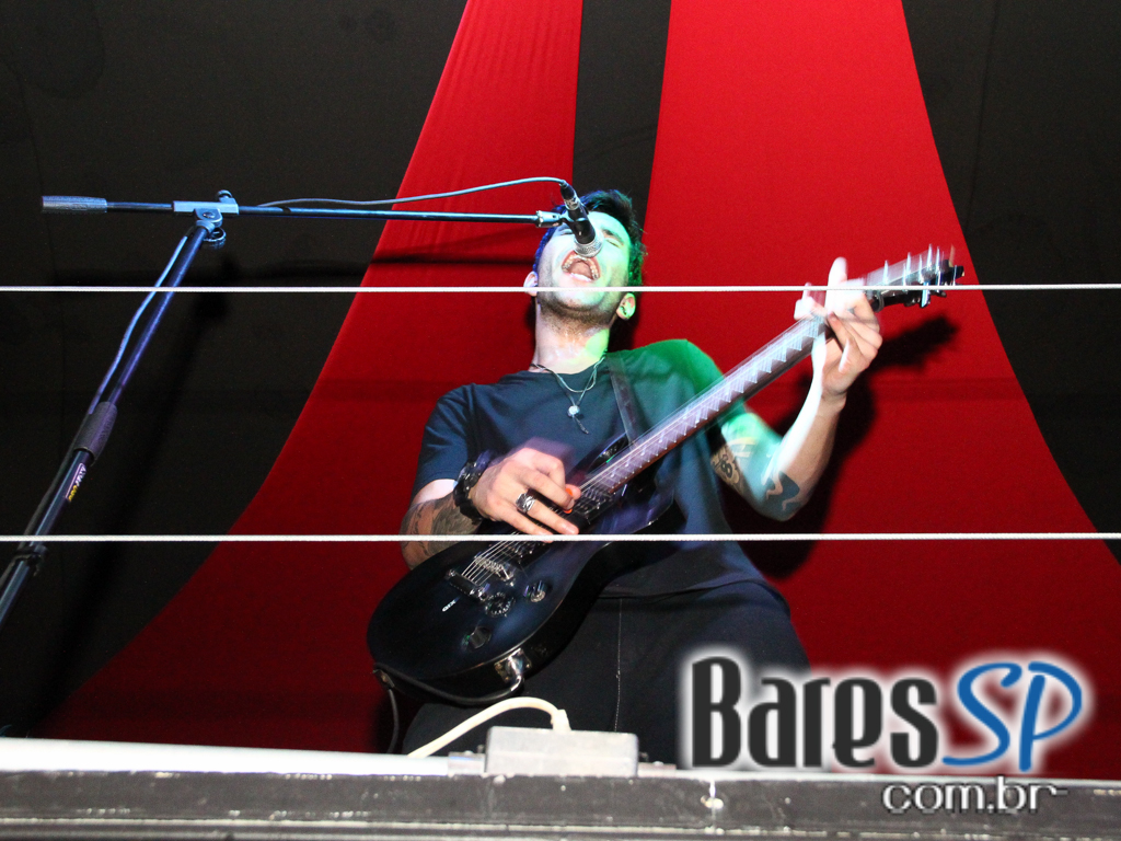 Na sexta-feira a banda Back 8 se apresentou no Sky Music Bar Na sexta-feira a banda Back 8 se apresentou no Sky Music Bar