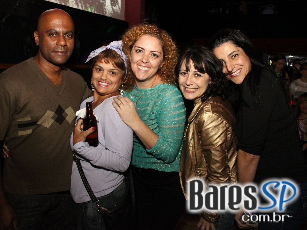 Na sexta-feira a banda Back 8 se apresentou no Sky Music Bar Na sexta-feira a banda Back 8 se apresentou no Sky Music Bar