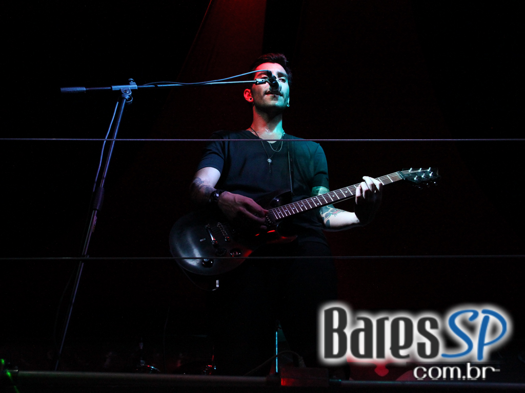 Na sexta-feira a banda Back 8 se apresentou no Sky Music Bar Na sexta-feira a banda Back 8 se apresentou no Sky Music Bar