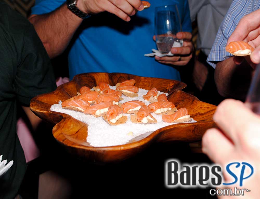 Sushibol Lounge inaugurou unidade no bairro no Itaim com variedade no cardápio Sushibol Lounge inaugurou unidade no bairro no Itaim com variedade no cardápio