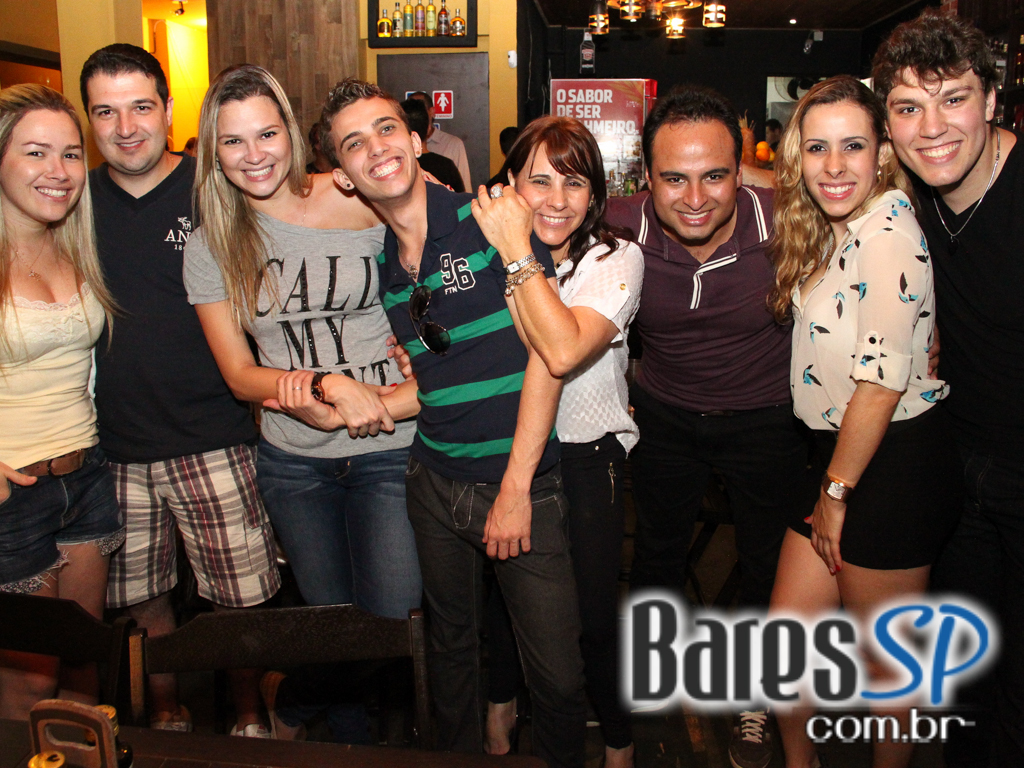 Roda de Samba da Madá, Gabriel Detilio e Ângelo Ferratti comandaram o sábado no Boteco Madá Roda de Samba da Madá, Gabriel Detilio e Ângelo Ferratti comandaram o sábado no Boteco Madá