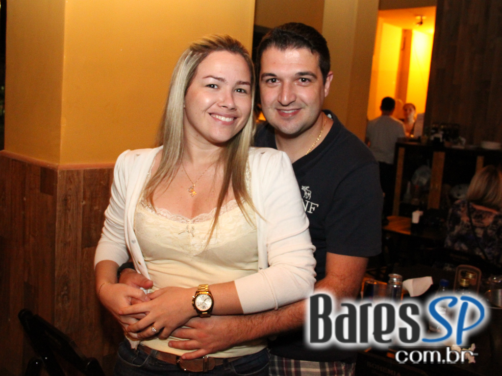 Roda de Samba da Madá, Gabriel Detilio e Ângelo Ferratti comandaram o sábado no Boteco Madá Roda de Samba da Madá, Gabriel Detilio e Ângelo Ferratti comandaram o sábado no Boteco Madá