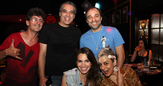 Sky Music Bar embalou o feriado com a banda Norfolk