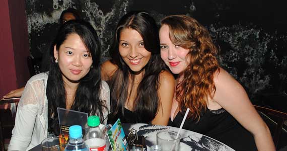 Os agitos do rock'n'roll no palco do Sky Music Bar no sábado 