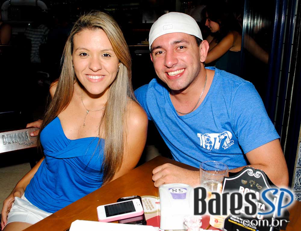 Feriado com descontração e variedades de petiscos e bebidas no Posto 6 Feriado com descontração e variedades de petiscos e bebidas no Posto 6