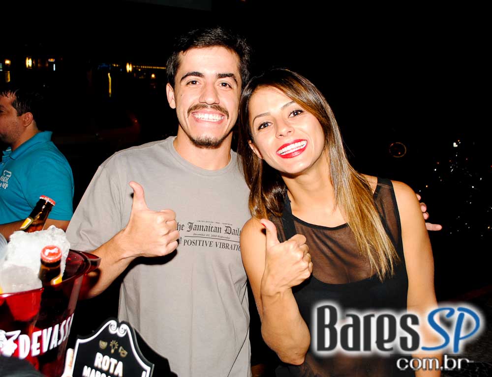 Feriado com descontração e variedades de petiscos e bebidas no Posto 6 Feriado com descontração e variedades de petiscos e bebidas no Posto 6