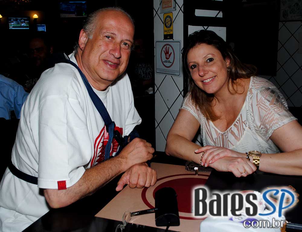 Feriado com descontração e variedades de petiscos e bebidas no Posto 6 Feriado com descontração e variedades de petiscos e bebidas no Posto 6