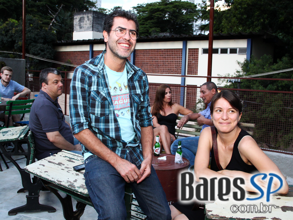 Nova Quintana Bar Inaugurou nesta quarta-feira Nova Quintana Bar Inaugurou nesta quarta-feira