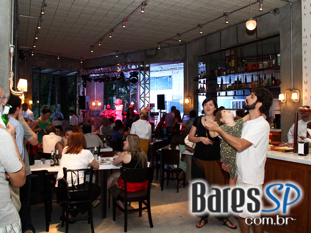 Nova Quintana Bar Inaugurou nesta quarta-feira Nova Quintana Bar Inaugurou nesta quarta-feira